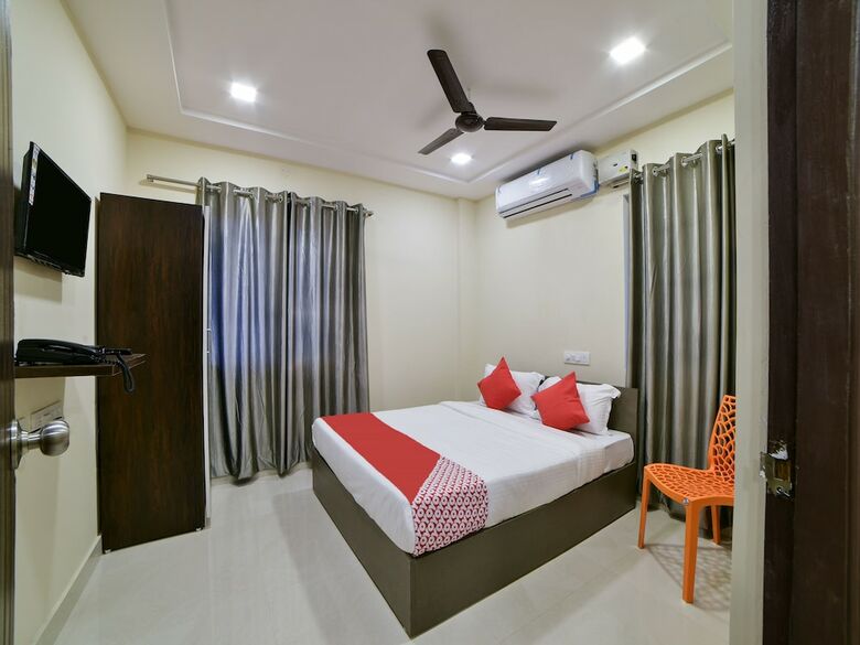 Hotel Oyo 16606 Iconic Living