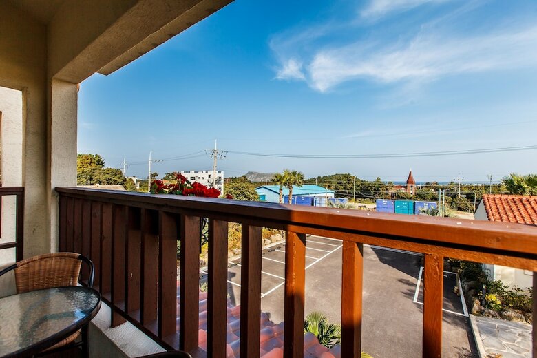 Kiaora Pension Jeju