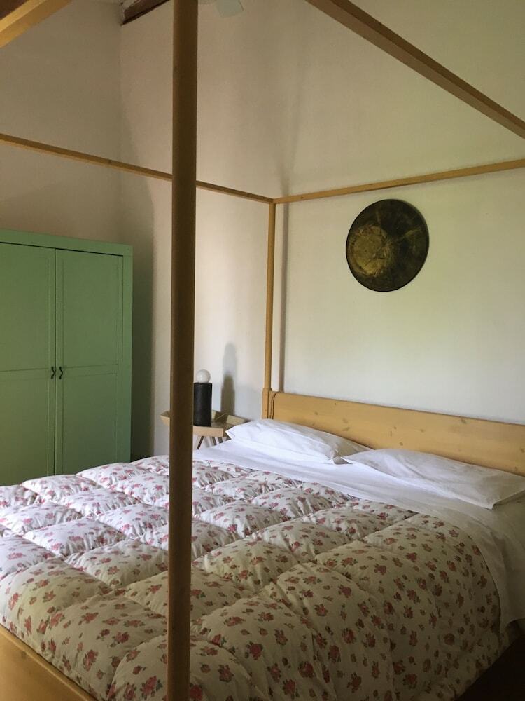 Agroturismo La Fratta Art - House