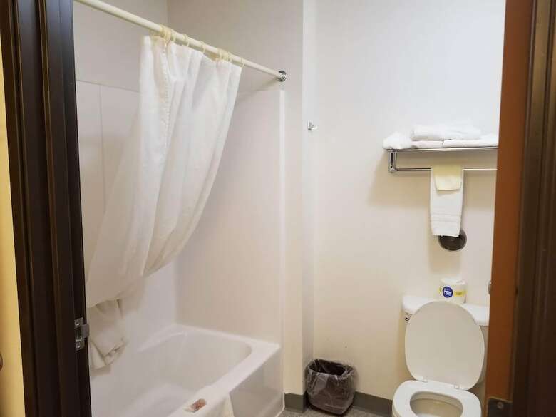 Hotel Bilmar Inn & Suites Dell Rapids