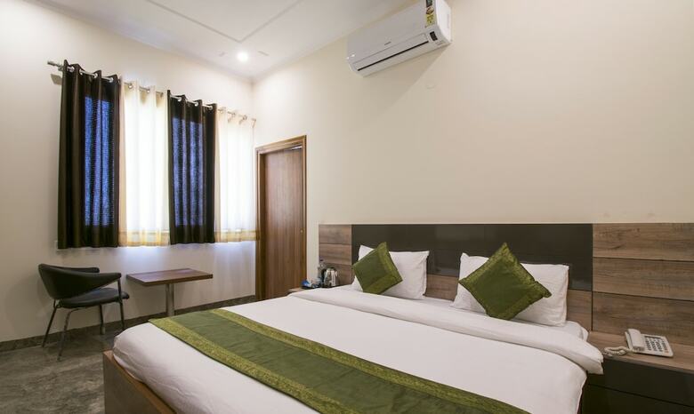 Hotel Treebo Trend Corporate 32,medicity