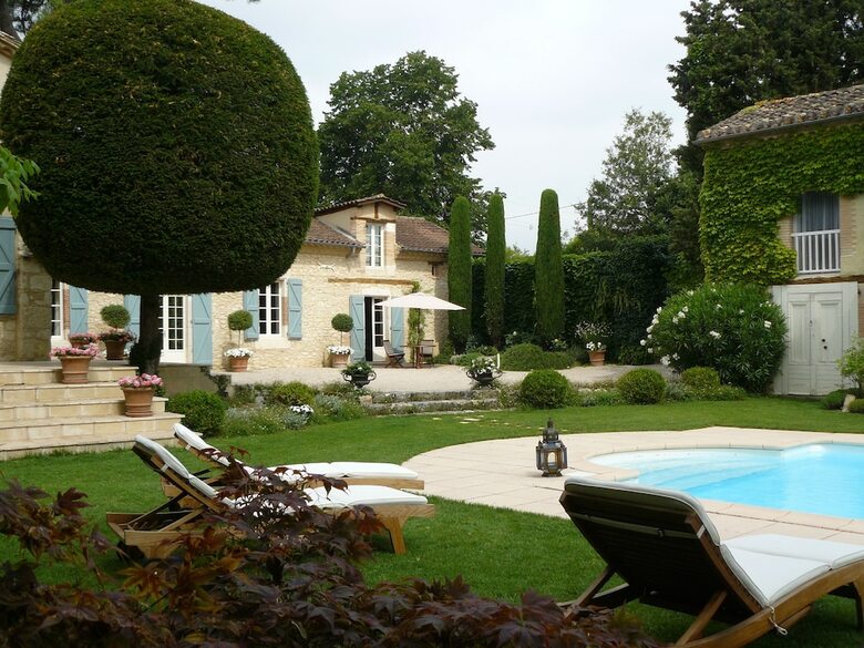Bed & Breakfast Ch�teau Larroze - Chambres de Charme