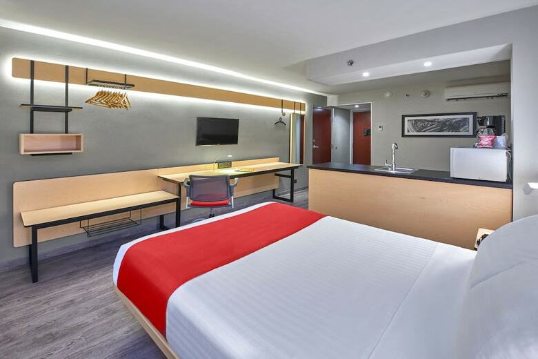 Hotel City Express Queretaro