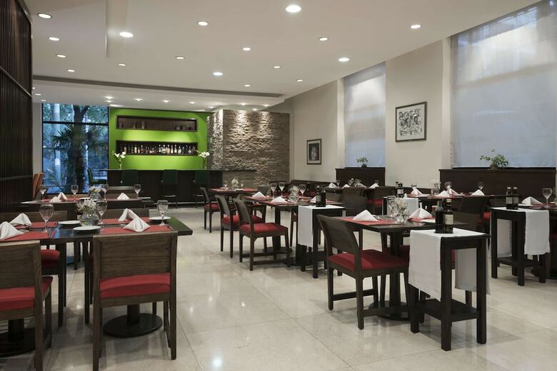 Hotel NH Mendoza Cordillera