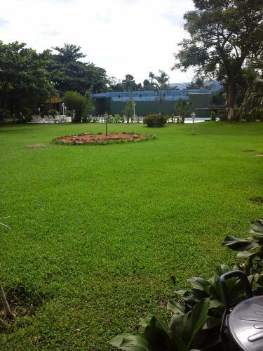 Hostal Ilhabela T�nis Clube