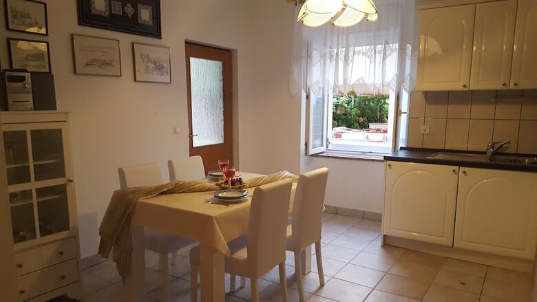 Apartamentos Top Spot Guesthouse - Adults Only