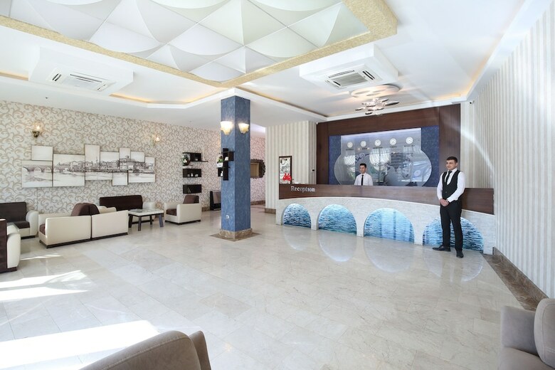 Ta?k�pr� Hotel