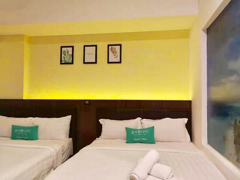Hotel Jio Suites Aeropod Medium Quadruple Rooms