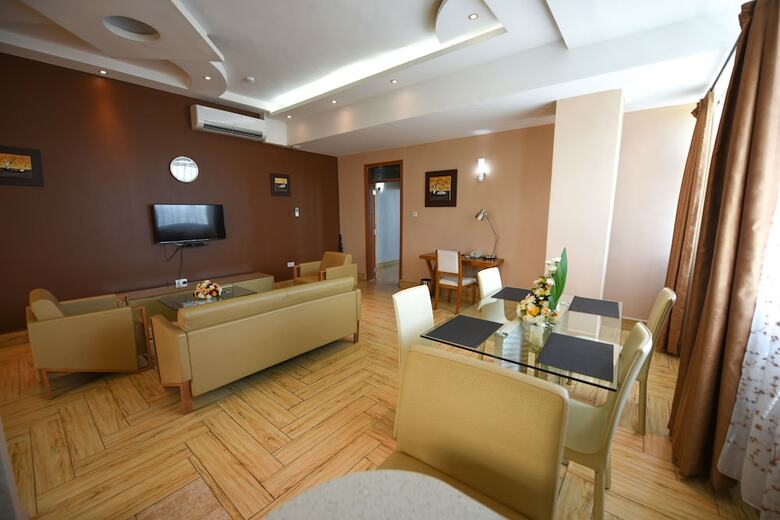 Aparthotel Bmk House Apartments