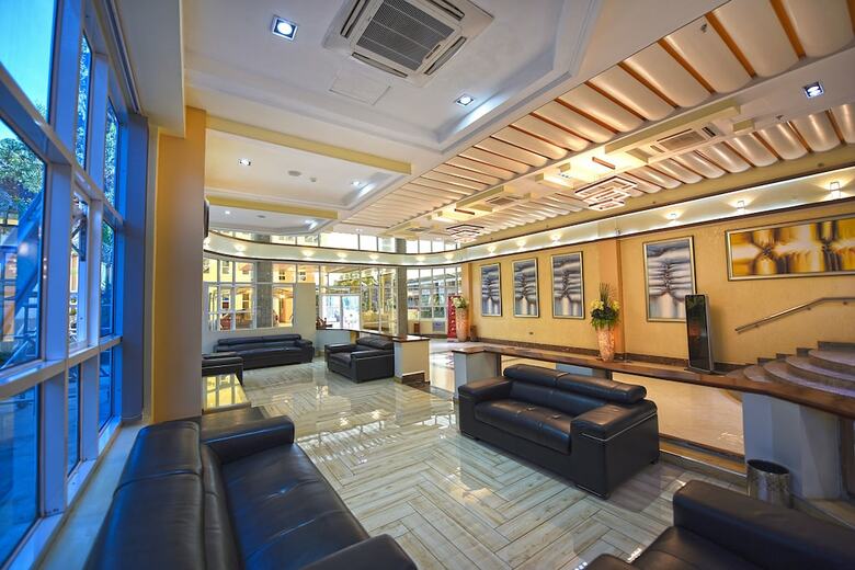 Aparthotel Bmk House Apartments
