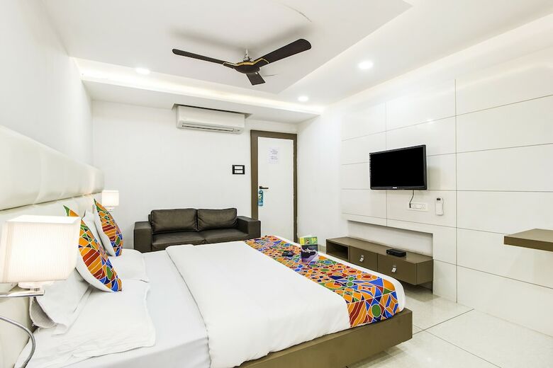 Fabhotel Rajnandani Residency