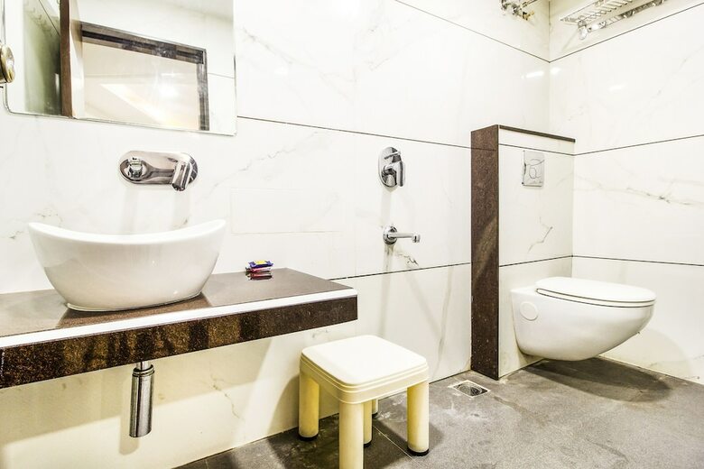 Fabhotel Rajnandani Residency