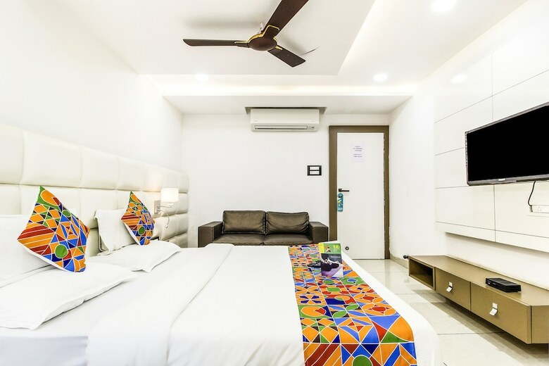 Fabhotel Rajnandani Residency