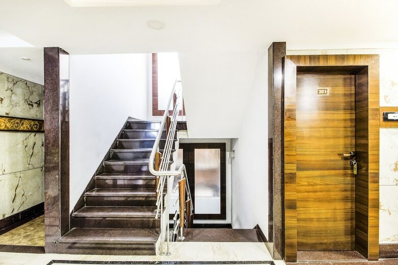 Fabhotel Rajnandani Residency