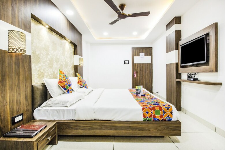 Fabhotel Rajnandani Residency