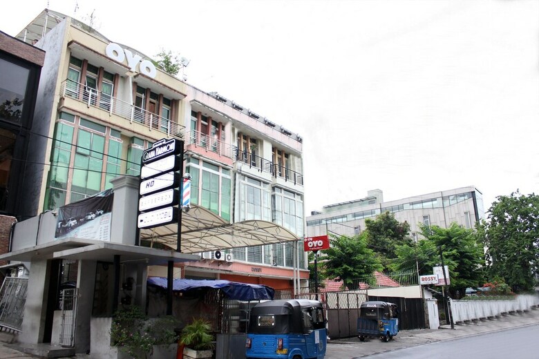 Hotel Oyo 176 Virgo Residence