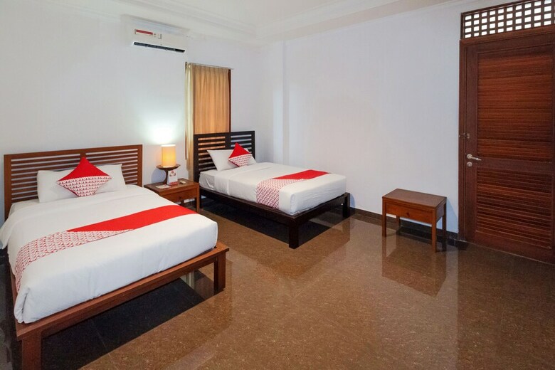 Hostal Oyo 190 Bsb Hotel