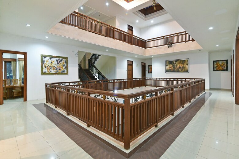 Hostal Oyo 190 Bsb Hotel