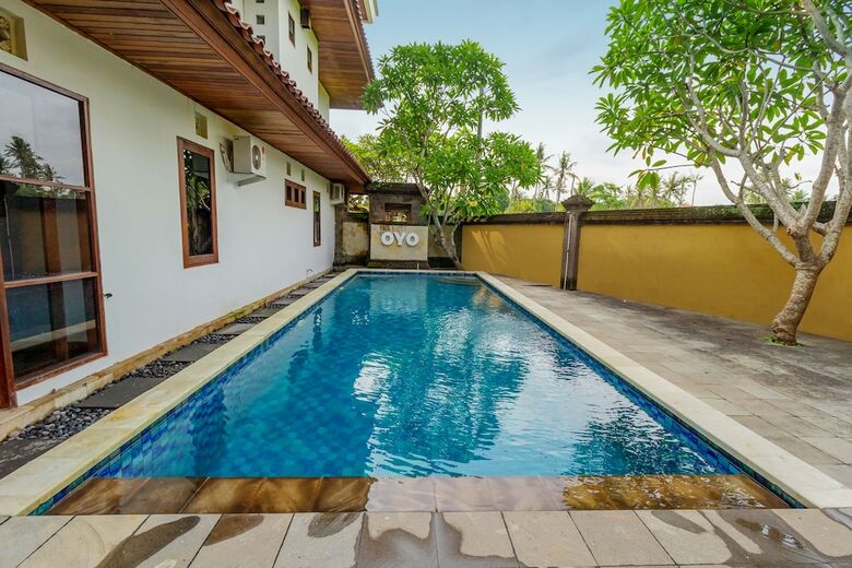 Hostal Oyo 190 Bsb Hotel