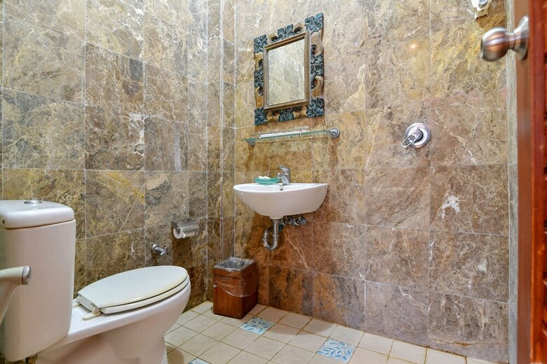 Hostal Oyo 190 Bsb Hotel