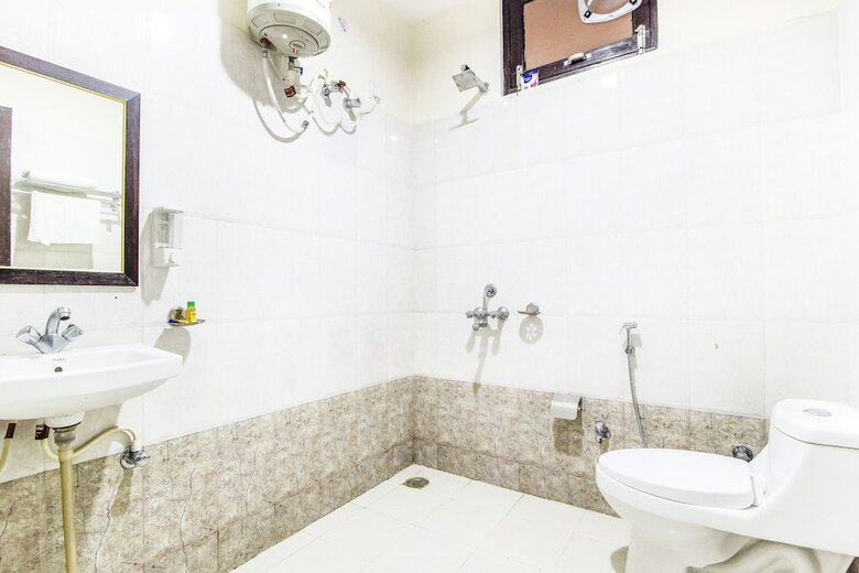 Fabhotel Elysian Grand Lucknow Airport