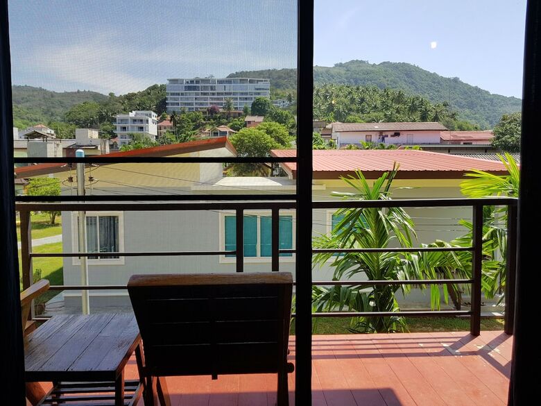 Hi Karon Beach Hotel