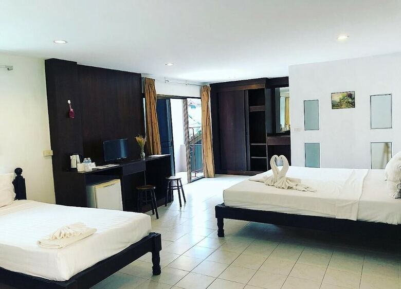 Hi Karon Beach Hotel