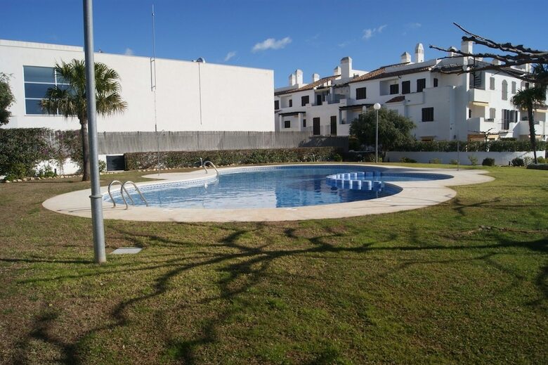 Apartamentos Marineu Porta La Mar