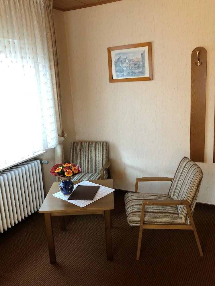 Hotel Cafe Best G�stezimmer