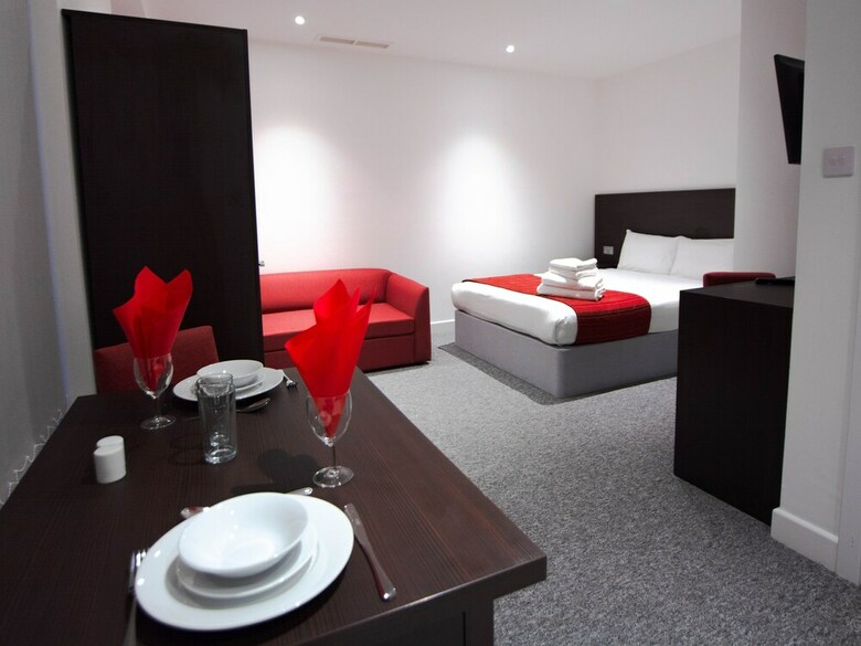 Somerville Apartments London Heathrow