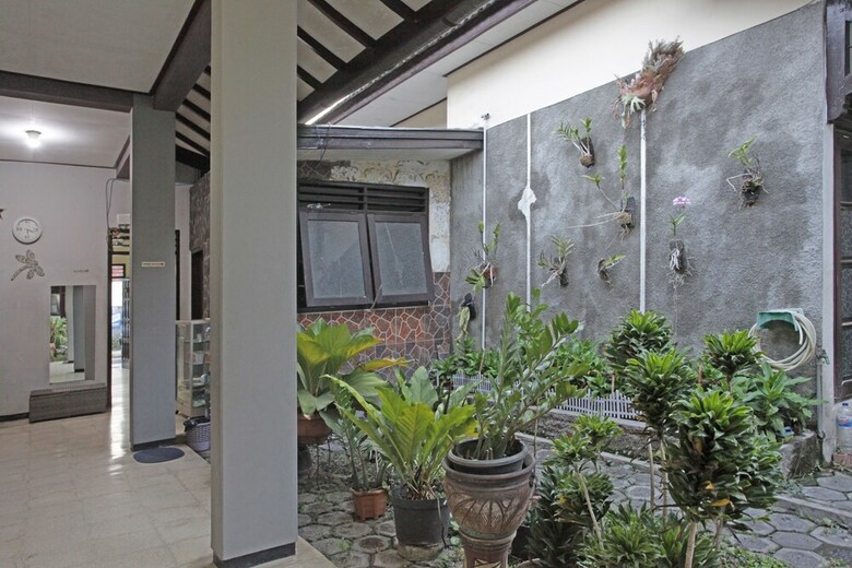 Hotel Reddoorz @ Soekarno Hatta 2