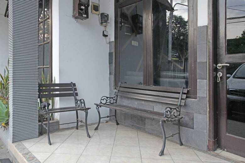 Hotel Reddoorz @ Soekarno Hatta 2