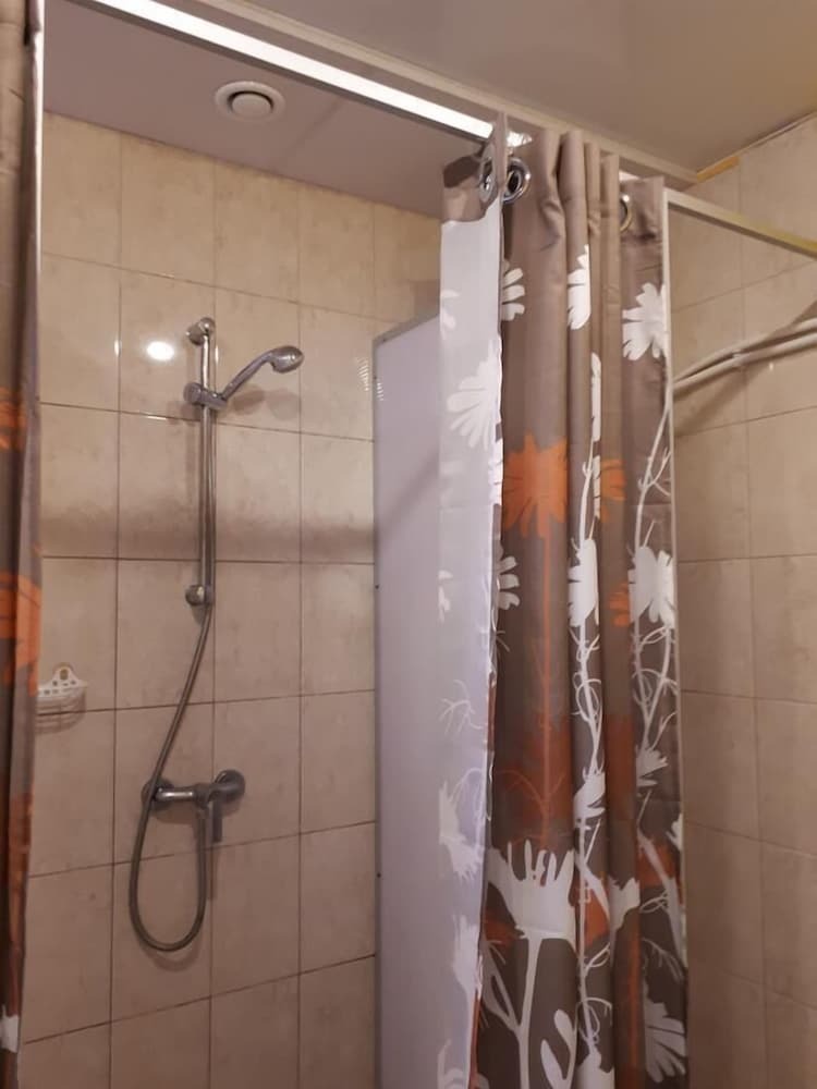 Hostal Hostel Brigit Na Ladojskoy