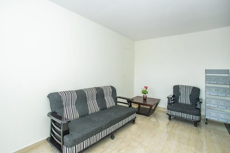 Hotel Oyo 20026 Silverkey Rr Nagar
