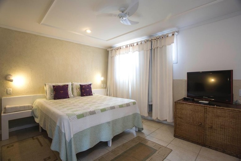 Hostal Spazio Buzios Guesthouse