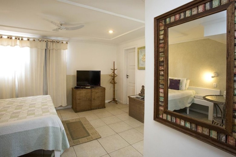 Hostal Spazio Buzios Guesthouse