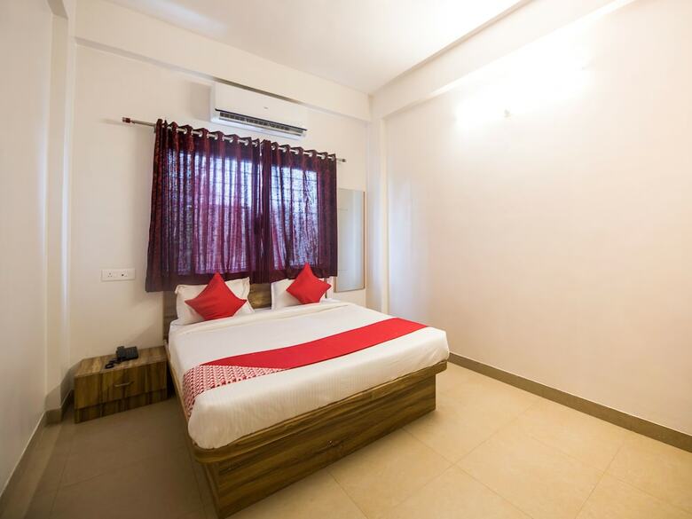 Hotel Oyo 13168 Primrose Regency