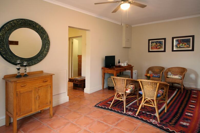 Hotel Lavender Manor Guest Lodge