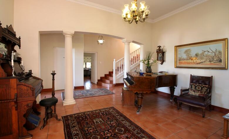 Hotel Lavender Manor Guest Lodge