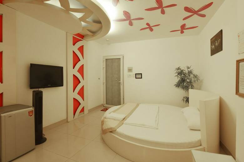Hostal My Friends Hotel - Hostel