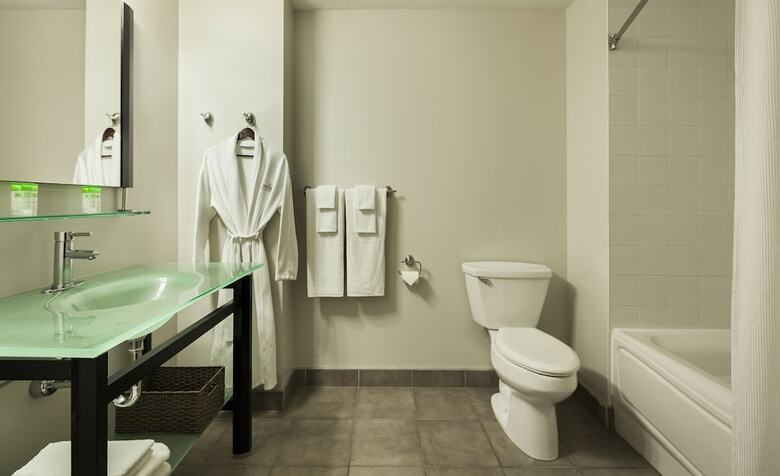 Imperia Hotel & Suites Boucherville