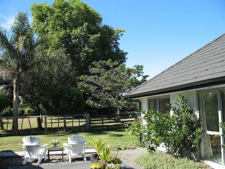 Bed & Breakfast Karapiro Willows Luxury B & B