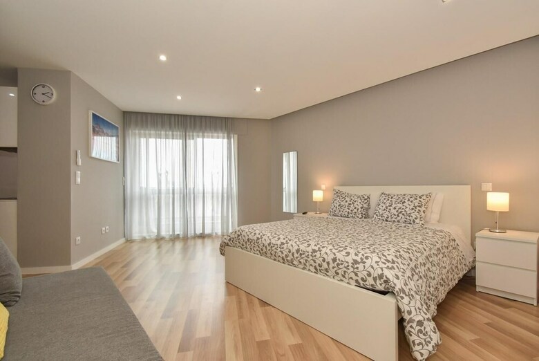 Apartamentos Oporto Bernardes Studios - Heroismo