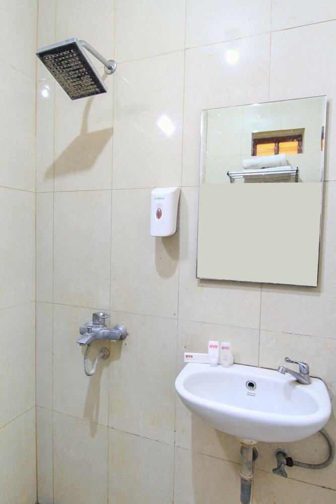Hotel Oyo 109 Pucangkerep Residence