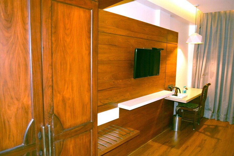 Hotel R K Residency