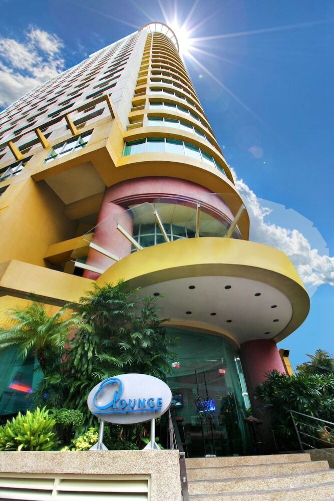 Hotel Oxford Suites Makati
