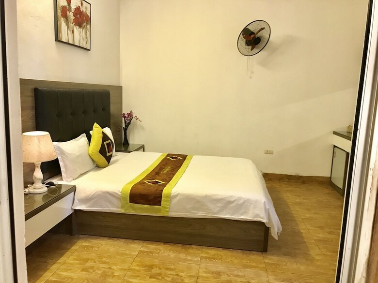 Hotel Khach San Viet My