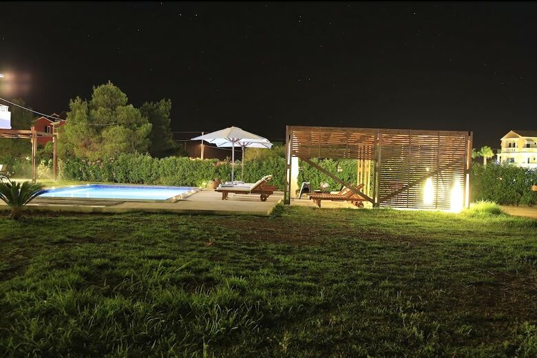 Hiend Beach Villa