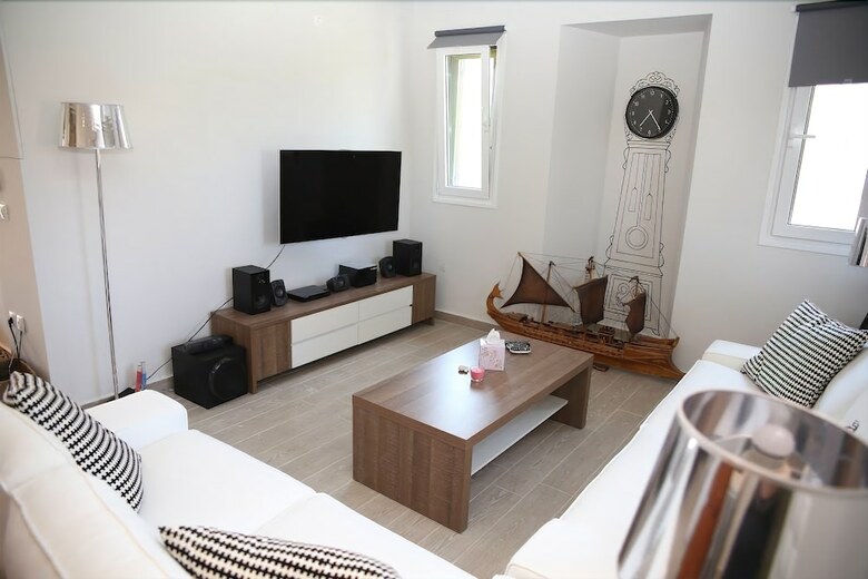 Hiend Beach Villa