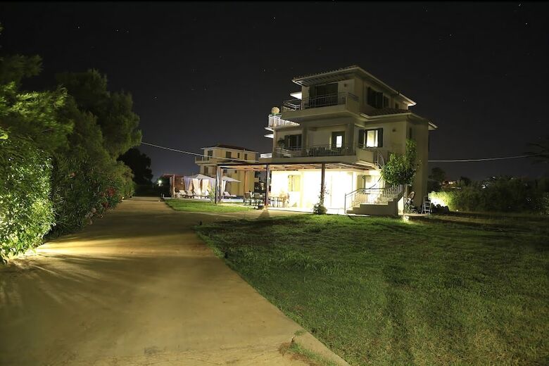 Hiend Beach Villa
